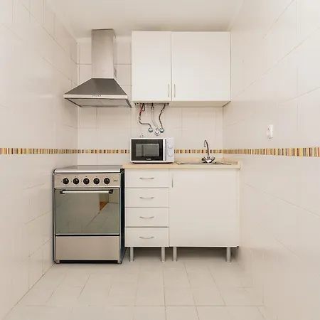 River View 1bdr In Alfama Close To Tram 아파트