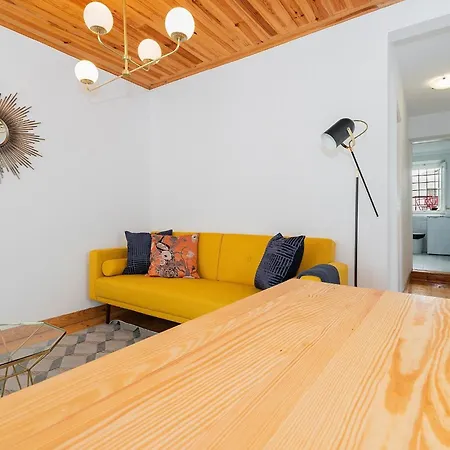 River View 1bdr In Alfama Close To Tram * 리스본