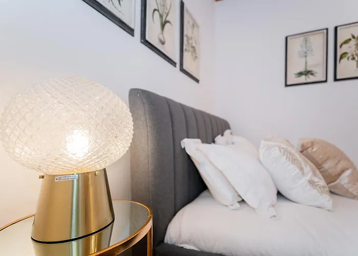 River View 1bdr In Alfama Close To Tram شقة *