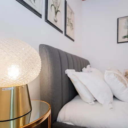 River View 1bdr In Alfama Close To Tram Διαμέρισμα *